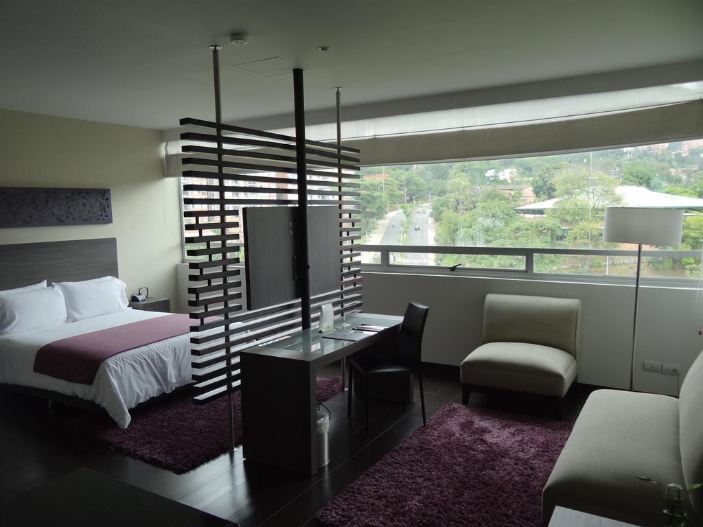 מדיין Hotel Bh El Poblado מראה חיצוני תמונה