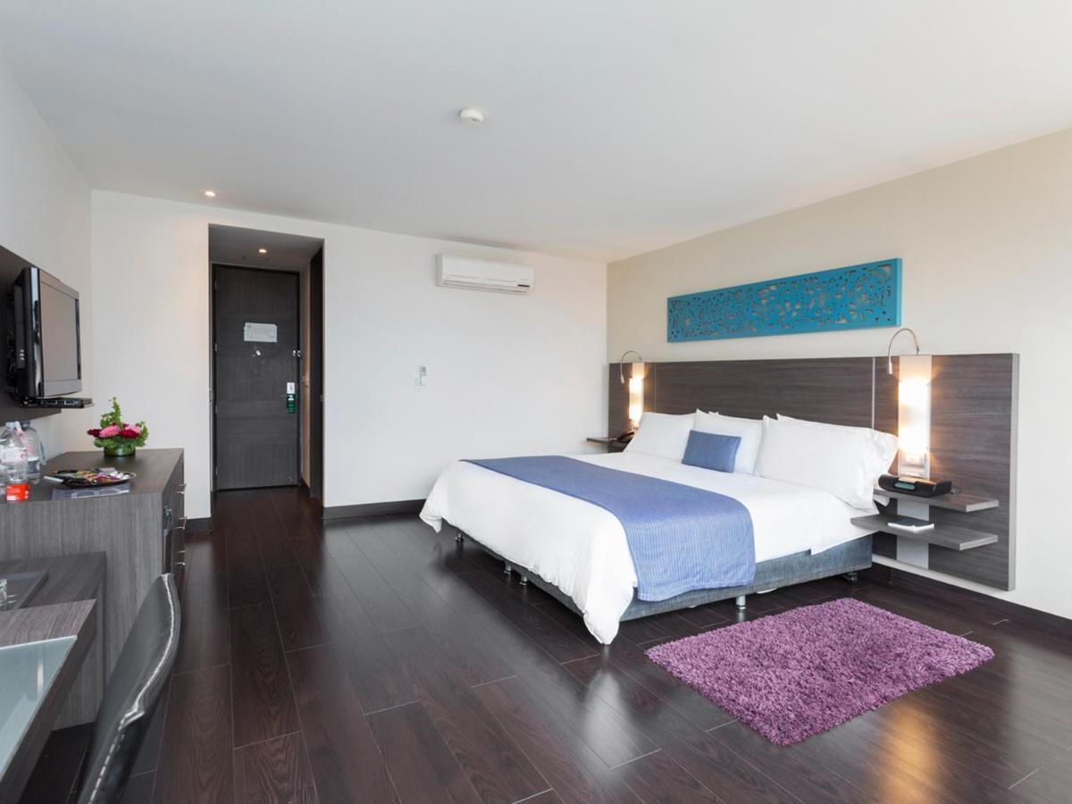 מדיין Hotel Bh El Poblado מראה חיצוני תמונה