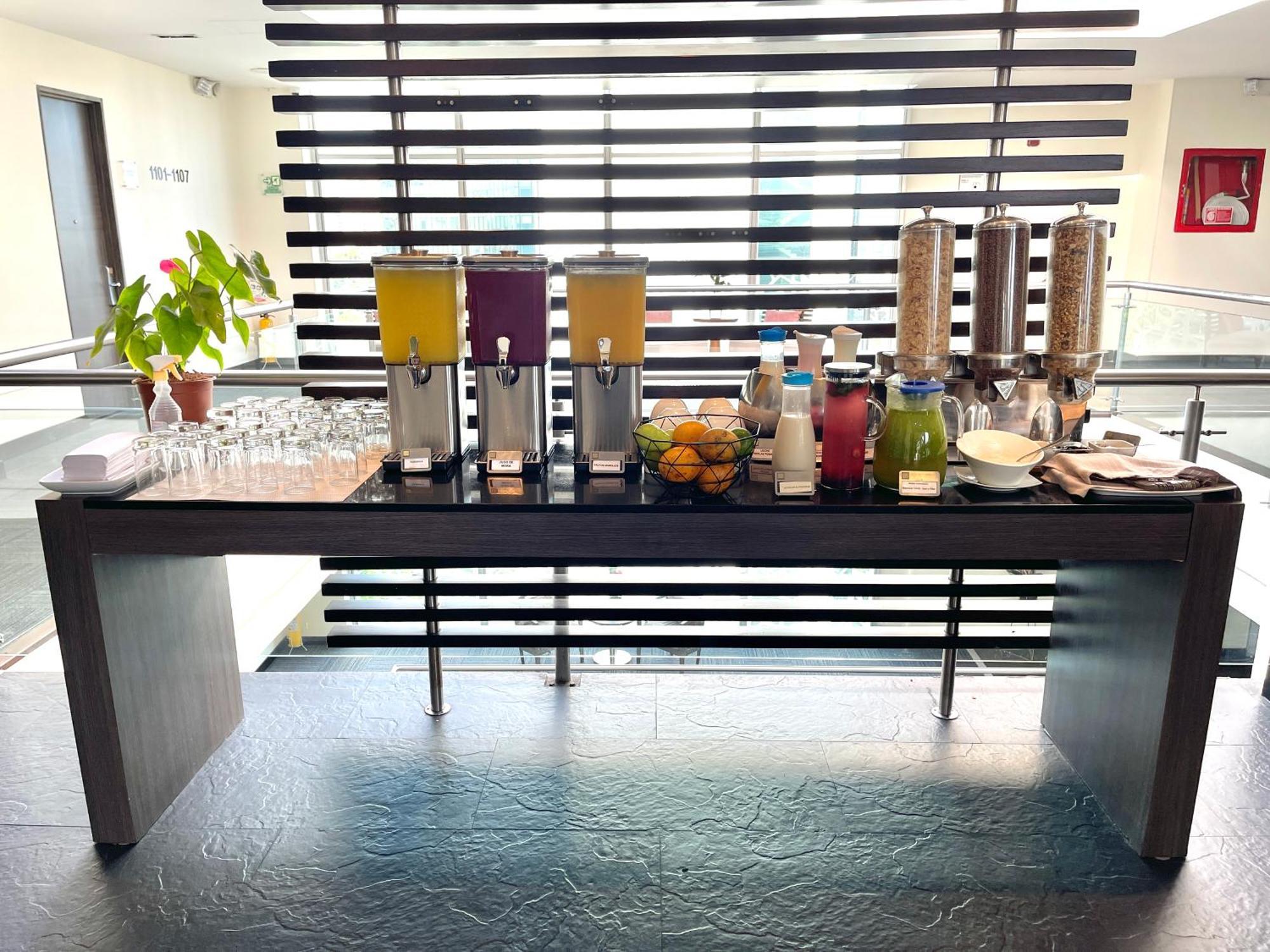 מדיין Hotel Bh El Poblado מראה חיצוני תמונה