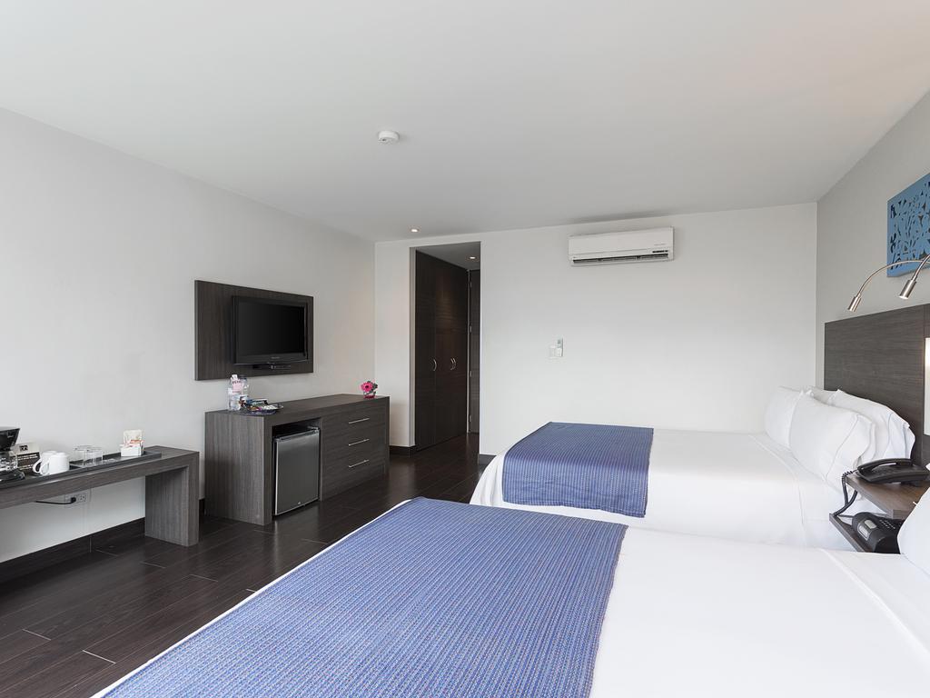 מדיין Hotel Bh El Poblado מראה חיצוני תמונה